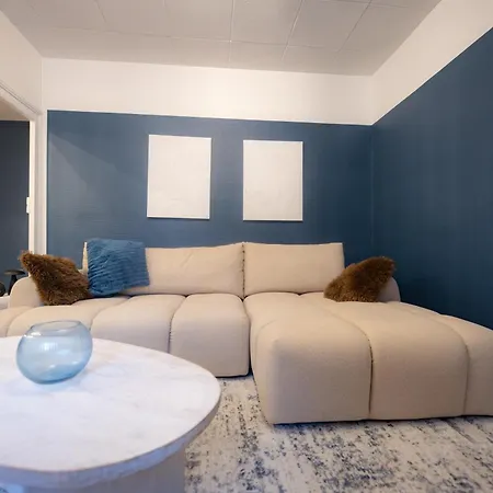 Appartement L'ecrin Bleu - Idéal Couple&professionnels - Localisation Idéal Centre-ville Et Gare - Wifi - Netflix Angoulême