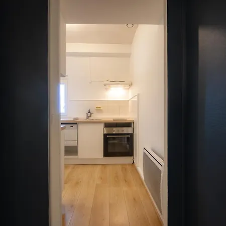 Louerangoueme - L'ecrin Bleu - Ideal Couple & Professionnels - Localisation Ideal Centre-ville Et Gare - Wifi - Netflix Angoulême