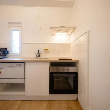 Apartment L'ecrin Bleu - Ideal Couple & Professionnels - Localisation Ideal Centre-ville Et Gare - Wifi - Netflix Angoulême