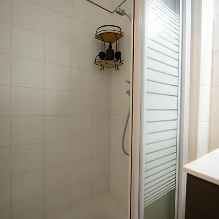 Apartment L'ecrin Bleu - Ideal Couple & Professionnels - Localisation Ideal Centre-ville Et Gare - Wifi - Netflix Angoulême