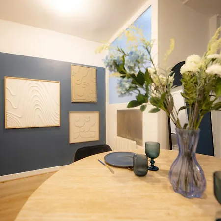 Louerangoueme - L'ecrin Bleu - Ideal Couple & Professionnels - Localisation Ideal Centre-ville Et Gare - Wifi - Netflix Daire