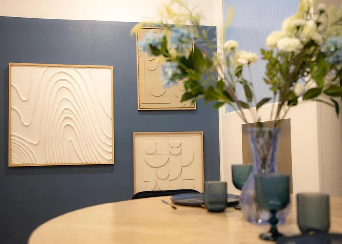 Apartment L'ecrin Bleu - Ideal Couple & Professionnels - Localisation Ideal Centre-ville Et Gare - Wifi - Netflix Angoulême