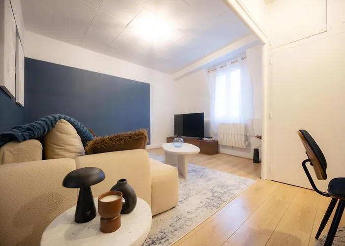 L'ecrin Bleu - Ideal Couple & Professionnels - Localisation Ideal Centre-ville Et Gare - Wifi - Netflix Angoulême