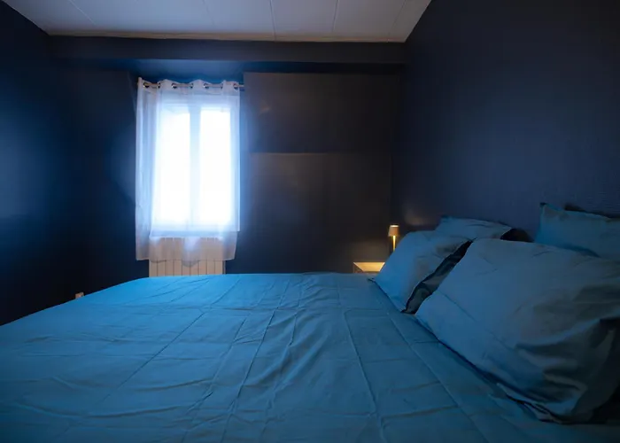 L'ecrin Bleu - Idéal Couple&professionnels - Localisation Idéal Centre-ville Et Gare - Wifi - Netflix Appartement *