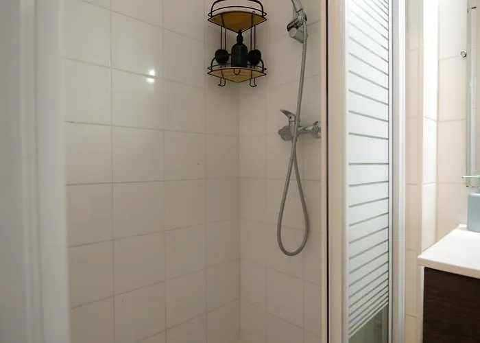 L'ecrin Bleu - Ideal Couple & Professionnels - Localisation Ideal Centre-ville Et Gare - Wifi - Netflix Apartment *